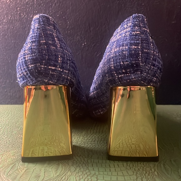 Blue tweed pointed-toe pumps with chunky gold metallic heel - Picture 8 of 8
